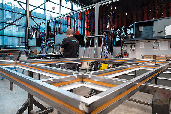 Metallbauwerkstätte für Jansen Stahlsysteme & Schüco Aluminiumsysteme Metallbauwerkstätte für Jansen Stahlsysteme und Schüco Aluminiumsysteme - Stahlsysteme