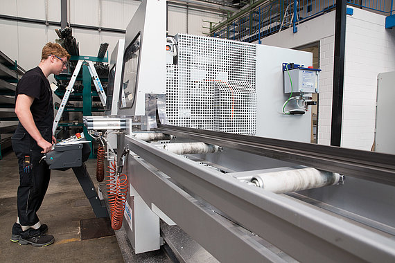 High-tech testing centre and extensive training programme Jansen AG - High-tech testing centre and extensive training programme