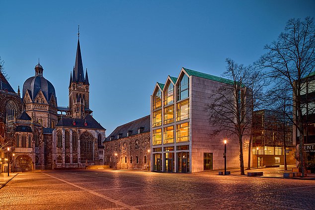 Scuola Domsing Aachen Germania Jansen AG