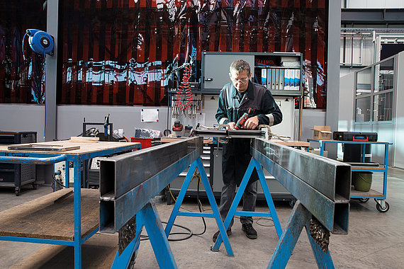 Jansen AG - Atelier de construction métallique pour les systèmes en acier Jansen et les systèmes en aluminium Schüco 