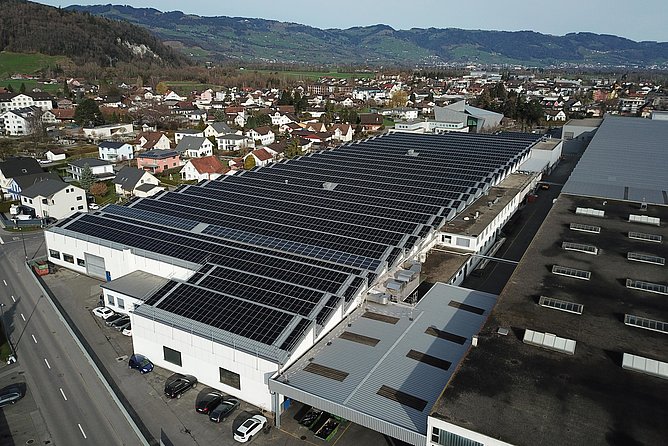 Ausbau Photovoltaikanlagen Halle D - Halle D
