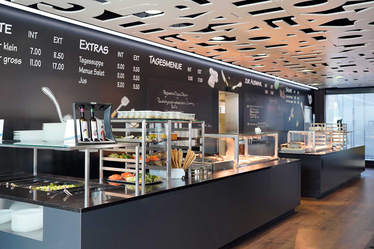 Einladende Essensausgabe im Jansen-Personalrestaurant